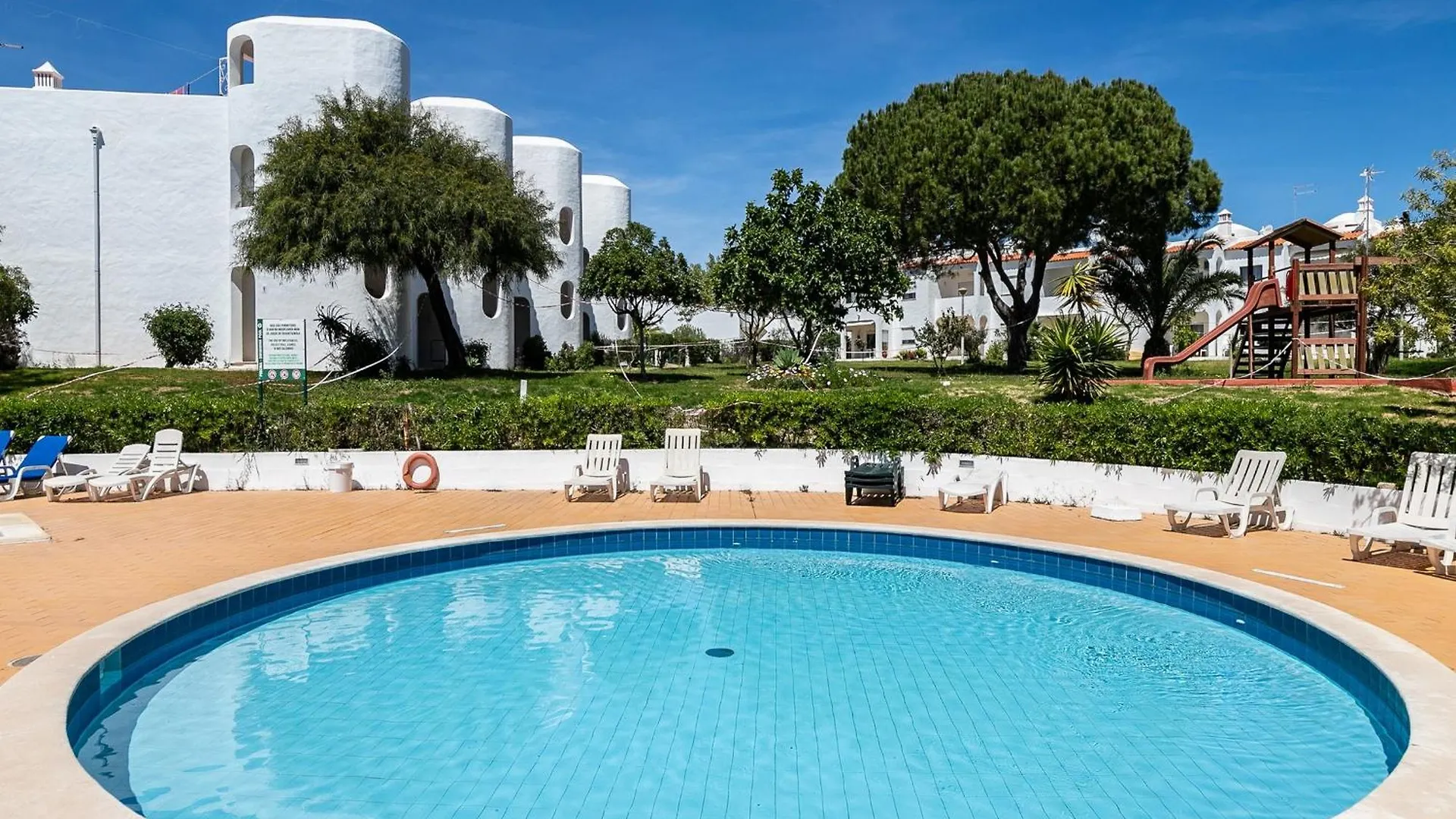 Ferienwohnung Akisol Armacao Pera Relax Armação de Pêra 0*,  Portugal